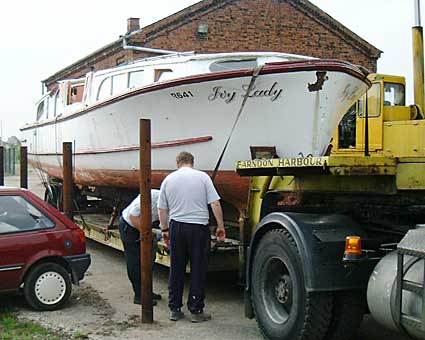 ... restoration of Star Supreme 1 - a former Norfolk Broads hire Cruiser