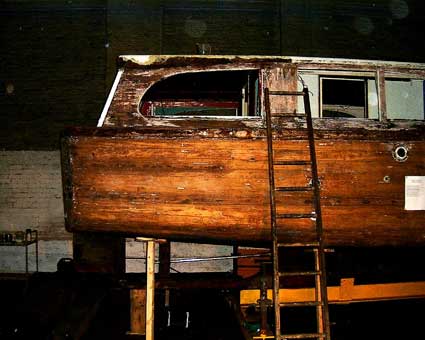  the 'VWBA' (Vintage Wooden Boat Association) under number VWBA 910