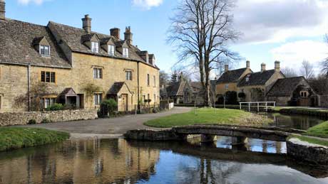 Lower Slaughter - the Cotswolds, Gloucestershire (OS Grid Ref. SP163225 Nearest Post Code GL54 2HS)