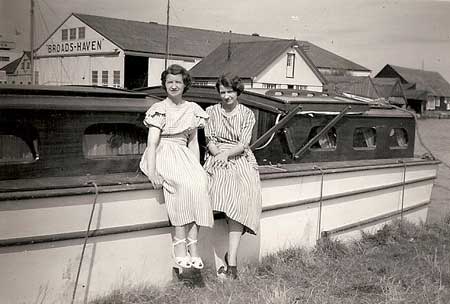 Norfolk Broads Cruiser - Consort (Photo by Bill Stephenson)