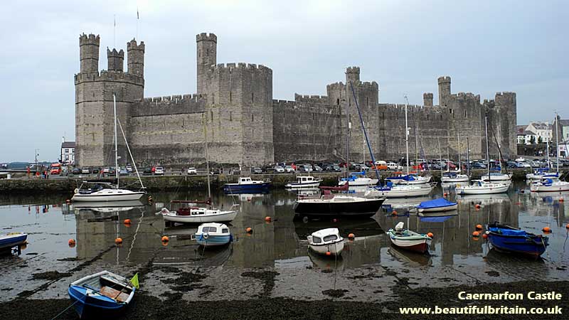 Today in history - Page 25 Caernarfon_castle